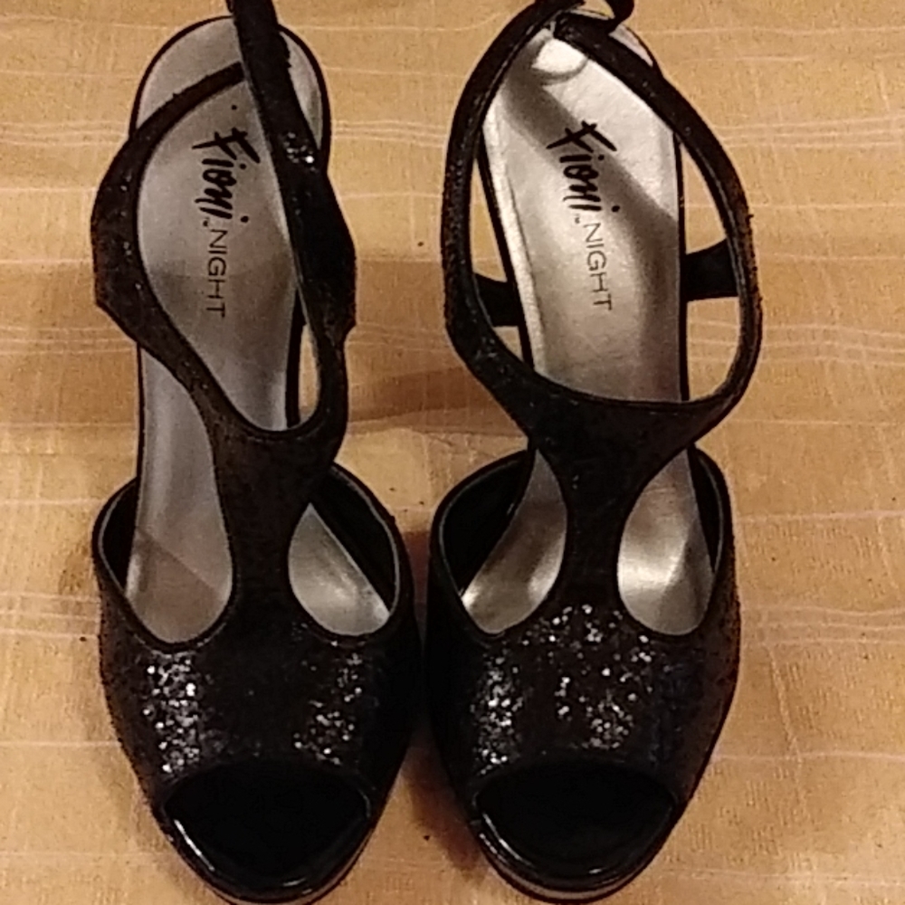 Black glitter high heel shoe